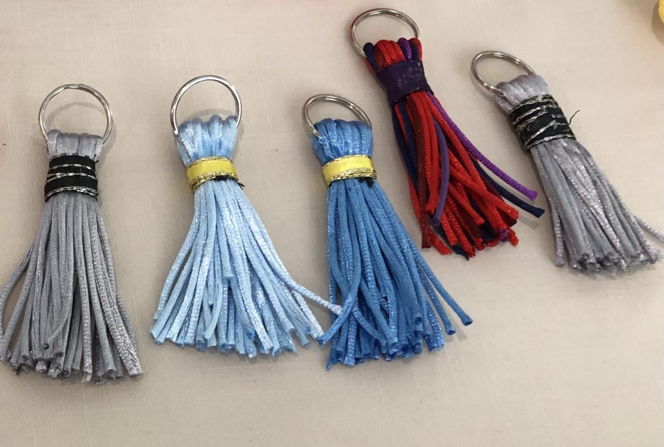 Avaimenperätupsuja satiininarusta